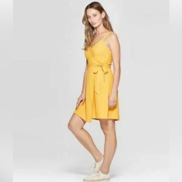 NWT Universal Thread Mustard Yellow Wrap Dress Size Small - Picture 1 of 16